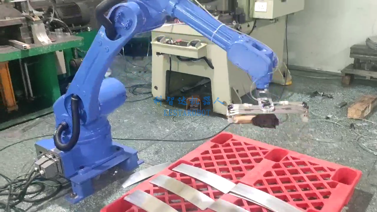 二拖一沖壓機器人(圖2) 二拖一沖壓機器人(圖2)